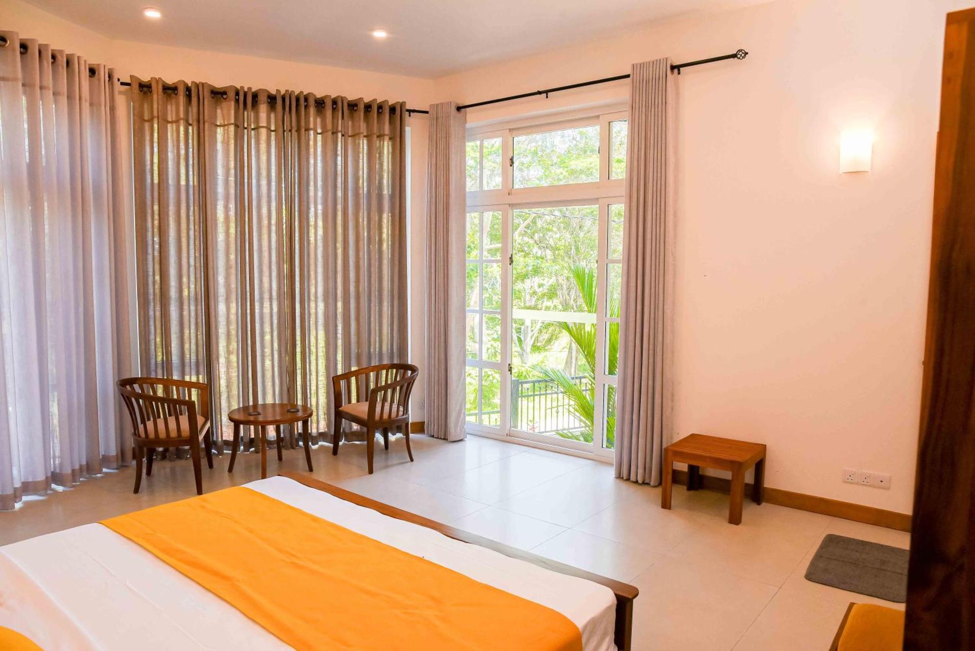 Roberosia - Holiday Home Kandy Luaran gambar